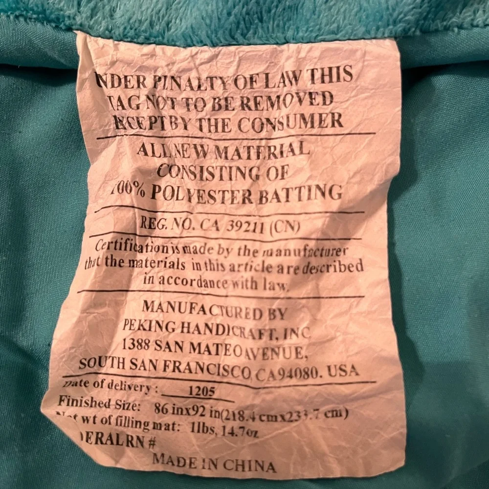 Full/Queen Comforter New Condition